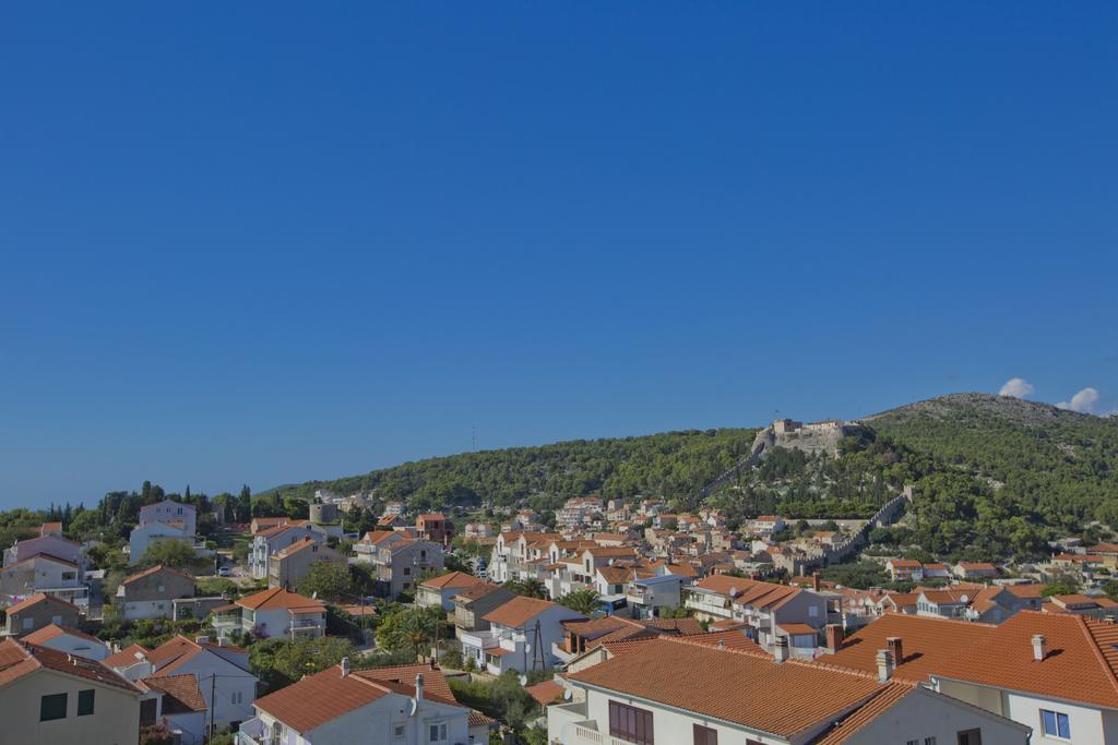Apartmani Vini Hvar Town Bagian luar foto